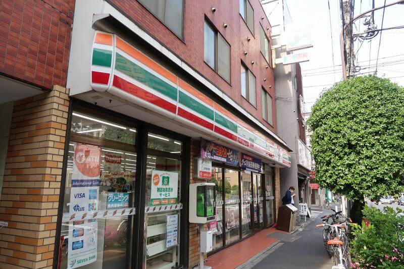 セブンイレブン牛込北町店の外観