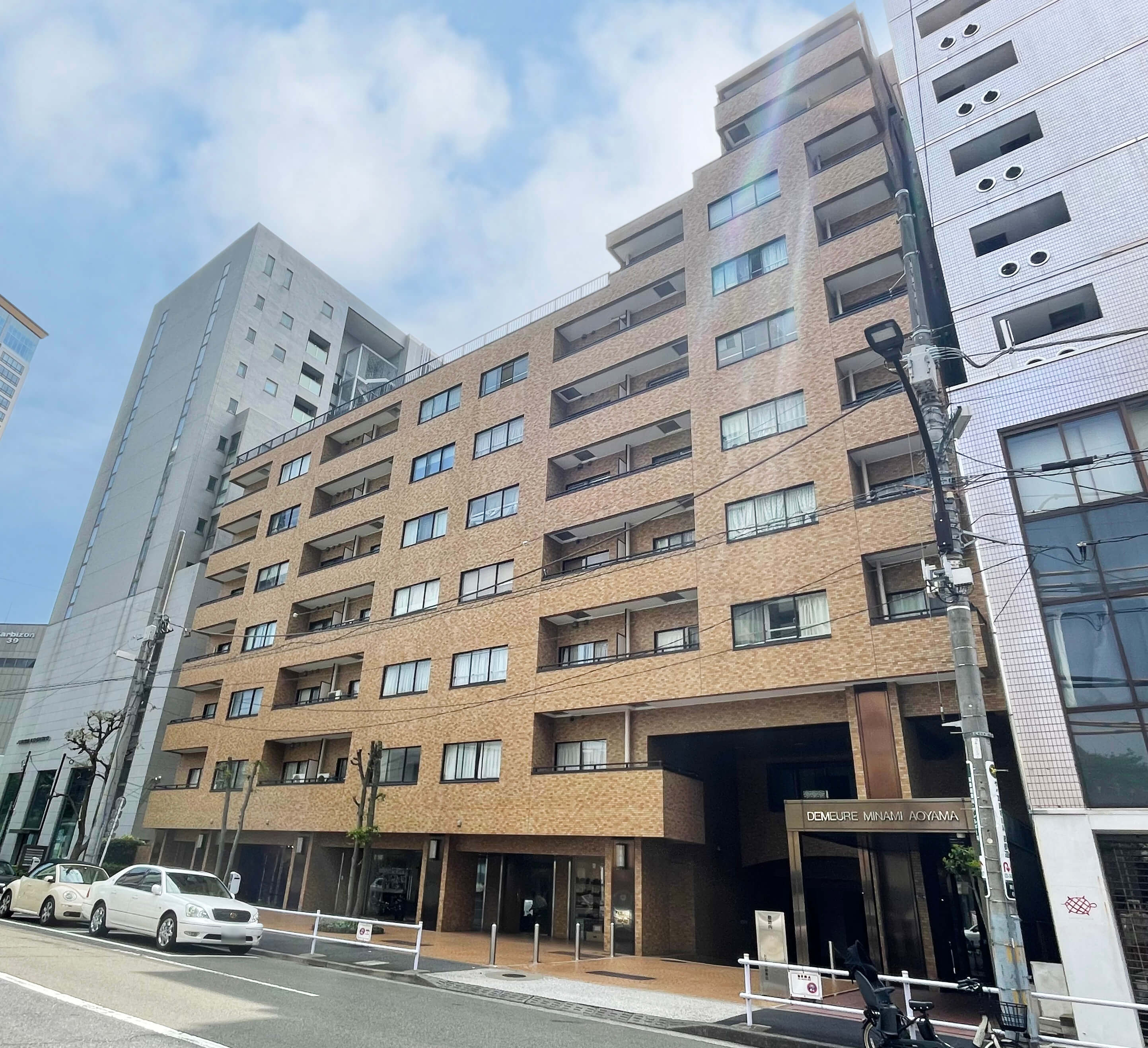 ドミール南青山の外観｜港区南青山6｜表参道駅徒歩10分