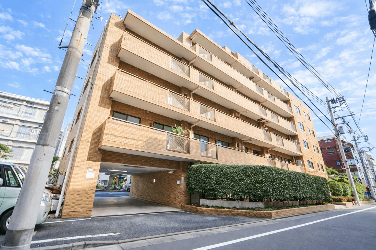 マンションアクロス代々木の外観｜渋谷区代々木｜参宮橋駅徒歩4分